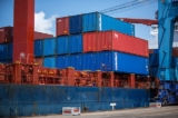 shipping containers 1096829 640 1