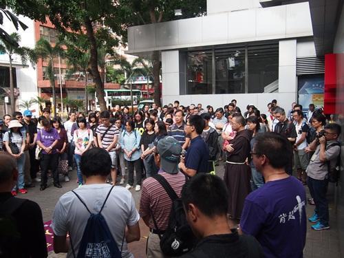 Ngày 6/11, Mặt trận Nhân quyền Dân sự Hồng Kông tổ chức biểu tình phản đối chính quyền đảng Cộng sản Trung Quốc diễn giải lại Điều 104 Luật Cơ bản Hồng Kông (Ảnh: Internet).