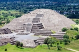 kim tu thap teotihuacan cover