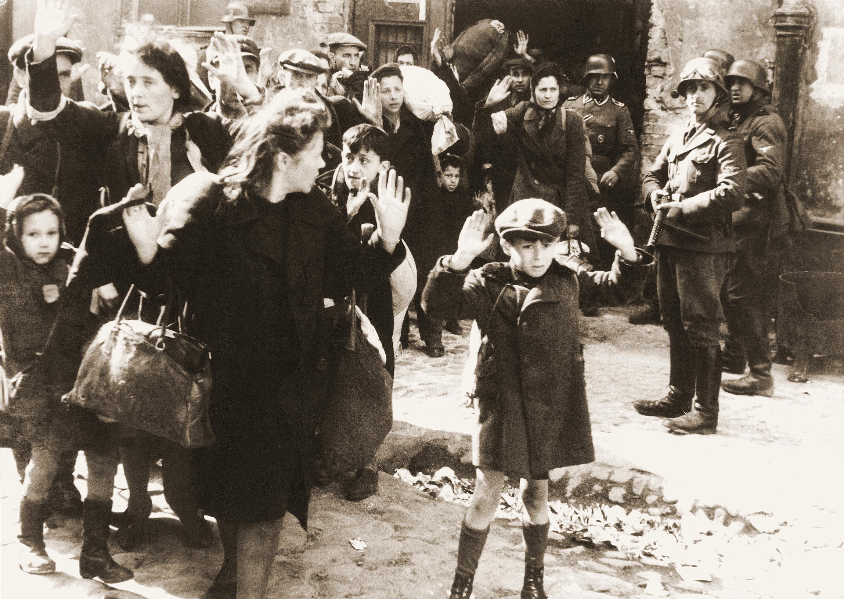 Người Do Thái ở Ba Lan đã bị người Đức bắt giữ (Nguồn: Wikipedia)