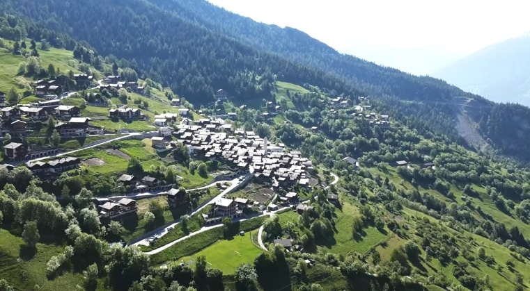 Ngôi làng đẹp như tranh ở Thụy Sĩ