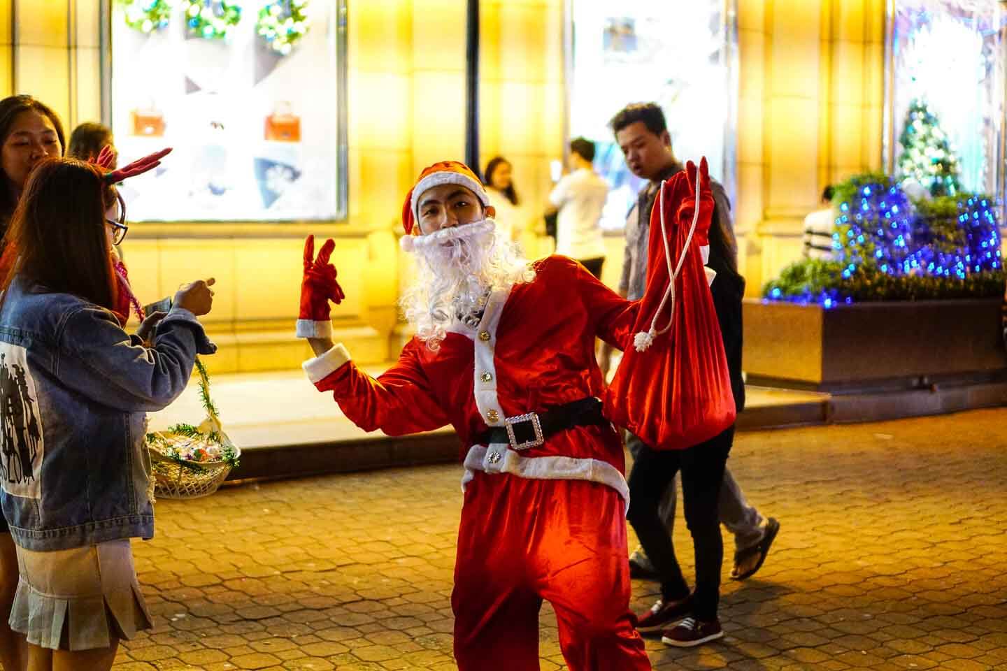 ông già Noel, Noel ở Sài Gòn