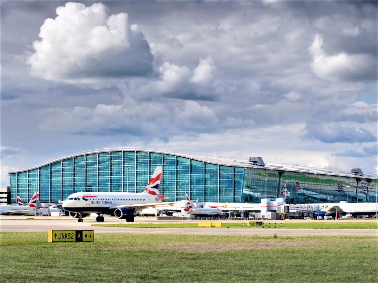 15 sân bay tốt nhất thế giới