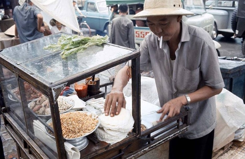 “Nước mắm” là món nước chấm đặc trưng của người Việt còn “xì dầu” là món chấm quen thuộc của người Hoa