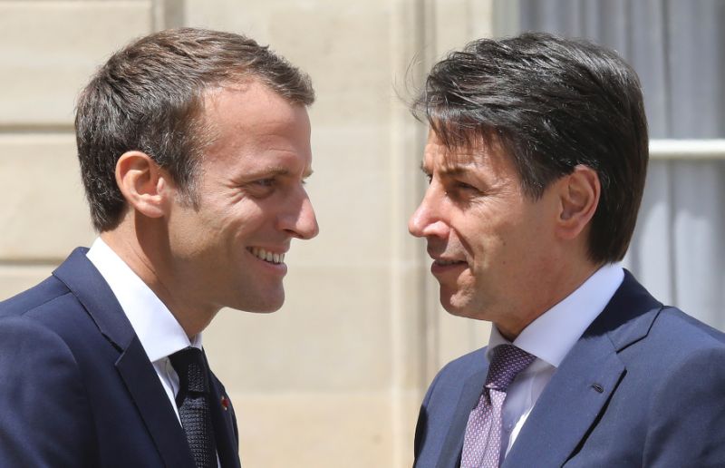 Emmanuel Macron va Giuseppe Conte