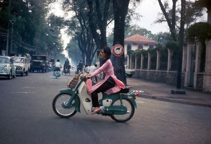 Hồng Thập Tự - Một trong vài con đường xưa nhất Sài Gòn hoa lệ