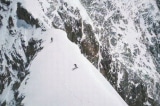 Người đầu tiên trong lịch sử trượt tuyết thành công từ độ cao 8.611m