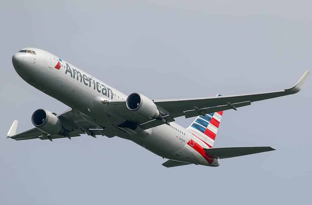 American Airlines B767 27467686432