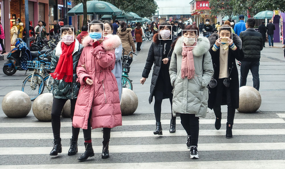 Ứng phó COVID-19: TQ ra mắt công nghệ nhận diện khuôn mặt đeo khẩu trang