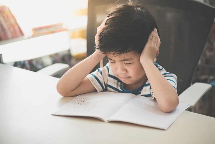 Chất fluor có thể gây ra sự chậm phát triển não bộ ở trẻ em bao gồm việc giảm trí nhớ và mất tập trung trong học tập