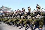 Quân đội Giải phóng Nhân dân Triều Tiên (KPA) duyệt binh.