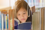 người Việt đọc sách, văn hóa đọc, Làm sao để trẻ mê đọc sách trong thời đại kỹ thuật số?,Những lý do nên xây dựng tủ sách gia đình