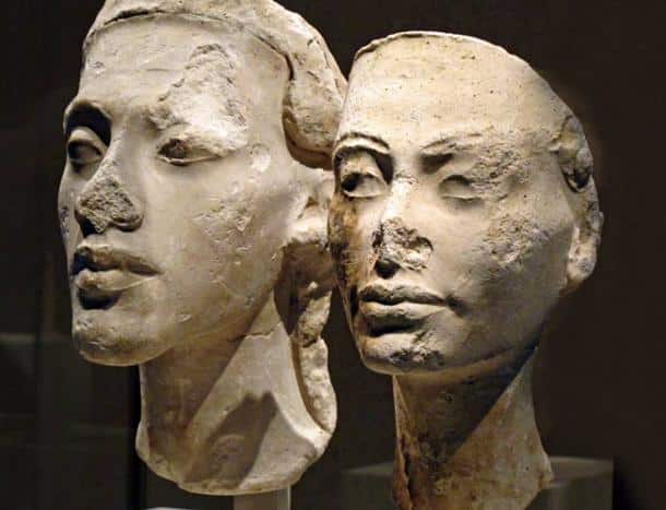 Busts of Akhenaten and Nefertiti image