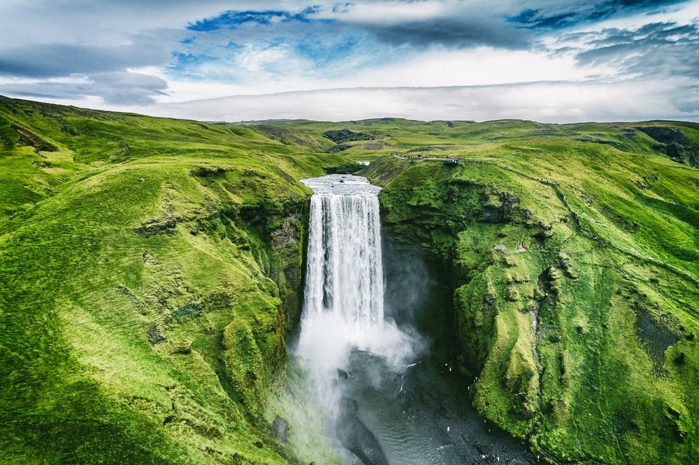 Iceland, Vì sao Iceland phải nhập khẩu đá từ nước ngoài?