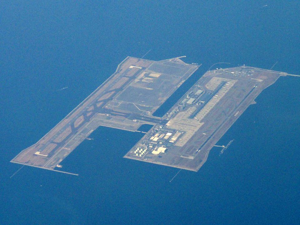 sân bay nổi Nhật Bản