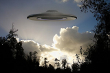 UFO, UFO đáp xuống công viên