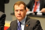 Ông Medvedev đe dọa Nga sẽ thả ‘toàn bộ kho vũ khí’ xuống London, Washington