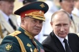 Vladimir Putin and Sergey Shoigu Saint Petersburg 2017 07 30 1