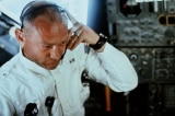 Ao phi hanh gia Apollo 11 duoc ban dau gia gan 28 trieu USD 1