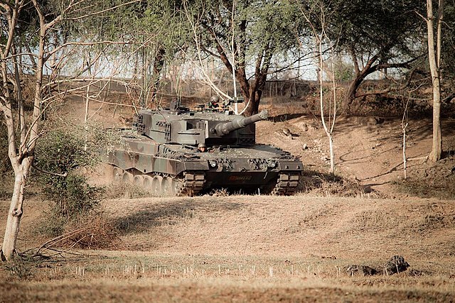 Ranpur Leopard 2A4 melaksanakan Latihan Taktis Tingkat Kompi sebagai latihan pemantapan kemampuan bertempur Grati Pasuruan 17 09 2021