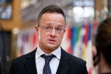 Ngoại trưởng Hungary: Đàm phán càng muộn, kết quả của Ukraine càng tệ