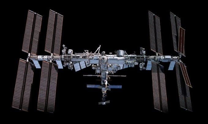 NASA tiet lo ke hoach xu ly ISS nang khoang 420 tan 1