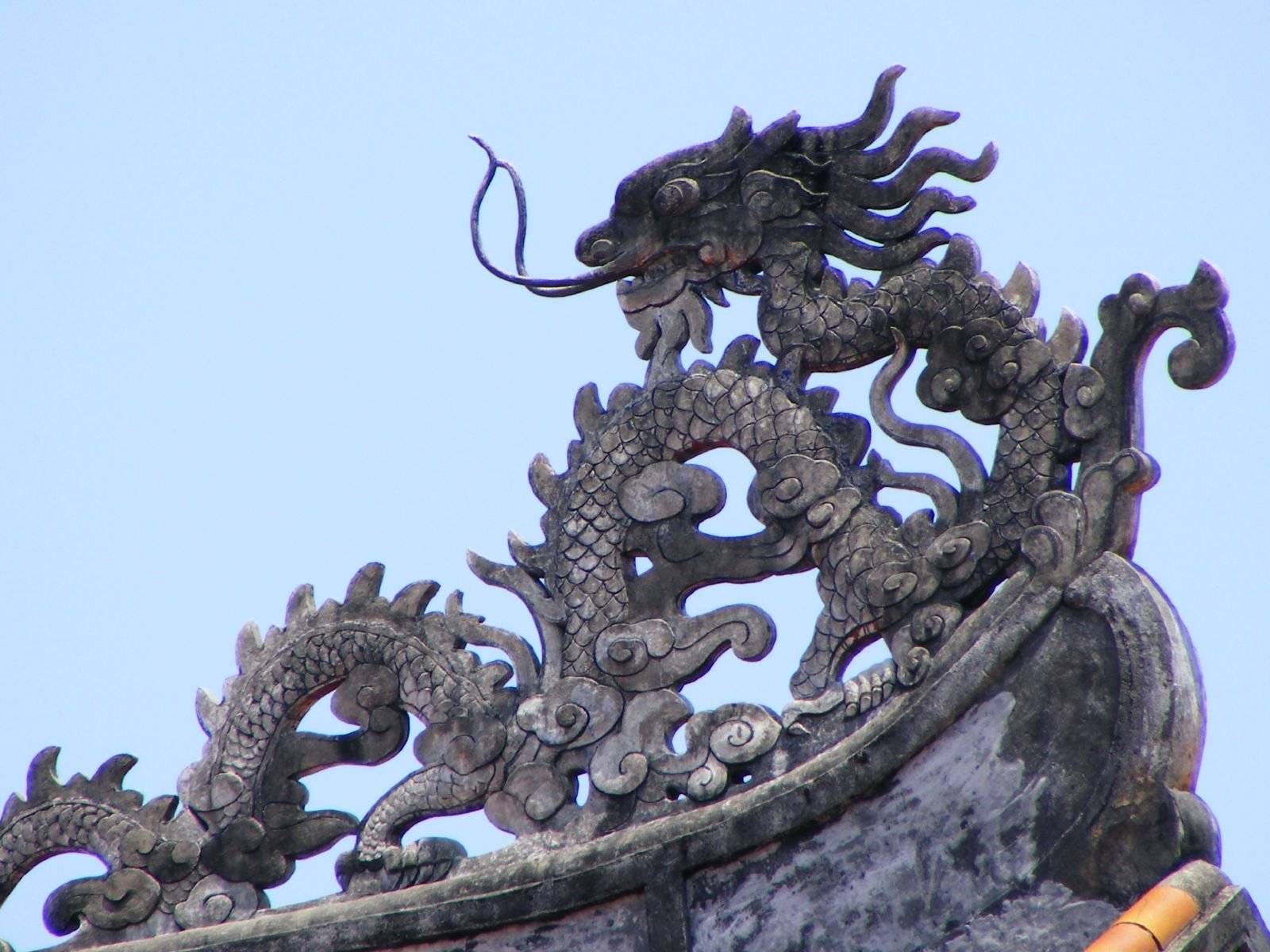 Hình tượng rồng tại Huế. (Ảnh: AJ Oswald, Wikipedia, CC BY-SA 1.0)