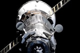 Cac phi hanh gia NASA di bo ngoai khong gian de bao tri tram ISS 1
