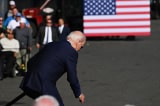 Chuyên gia: Khả năng nhận thức của Tổng thống Biden suy giảm nhanh