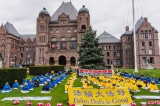 Toronto: Học viên Pháp Luân Công mít-tinh lên án cuộc đàn áp kéo dài 25 năm của ĐCSTQ