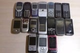 Nhiều người trẻ tuổi quay về sử dụng điện thoại “cục gạch”