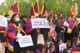 Ngày ông Tập đến Pháp, người Duy Ngô Nhĩ và Tây Tạng tổ chức biểu tình ở Paris